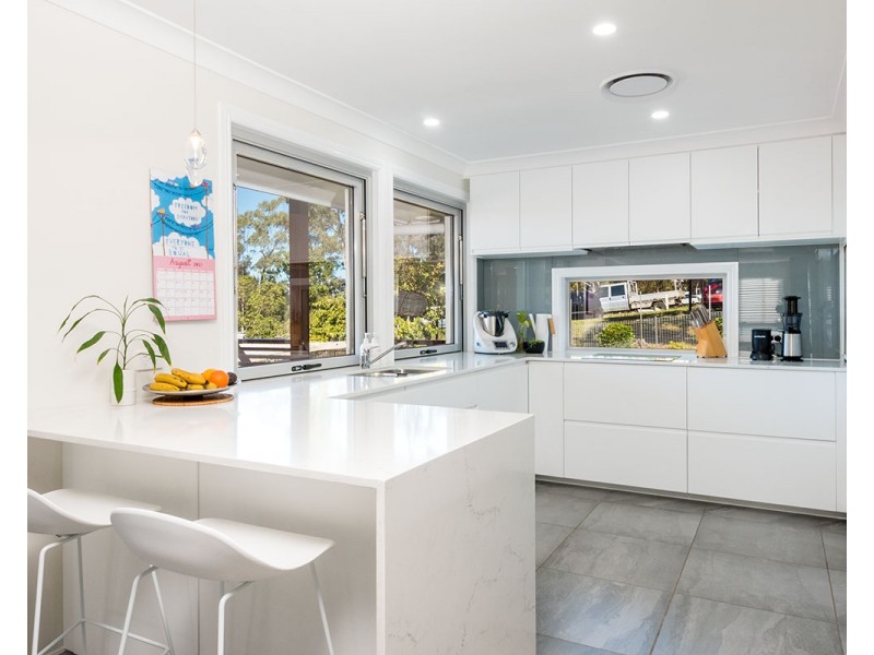 42 Parasol Street, Ashmore QLD 4214