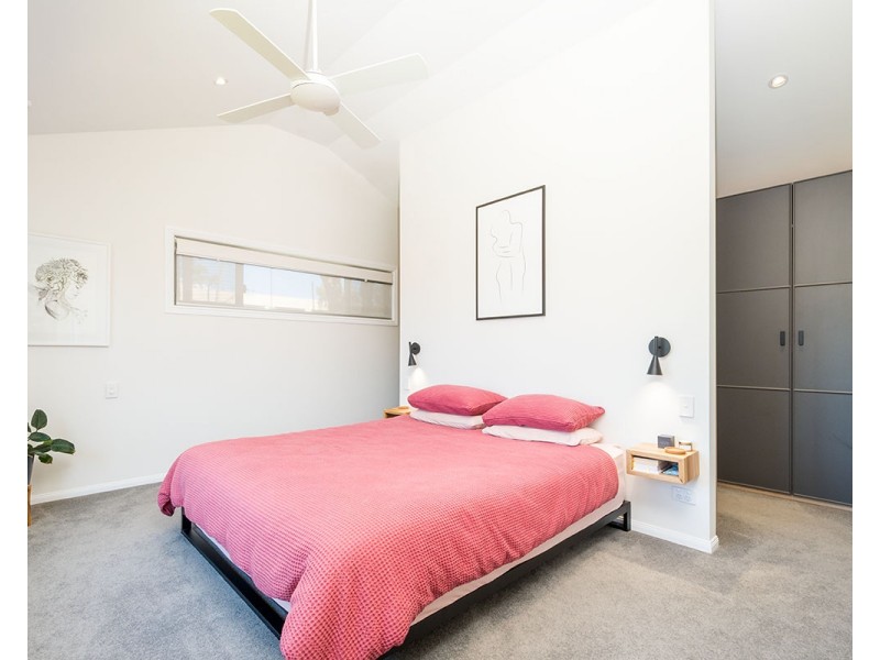 42 Parasol Street, Ashmore QLD 4214