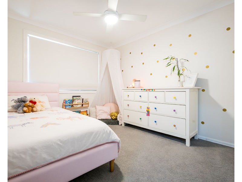 42 Parasol Street, Ashmore QLD 4214