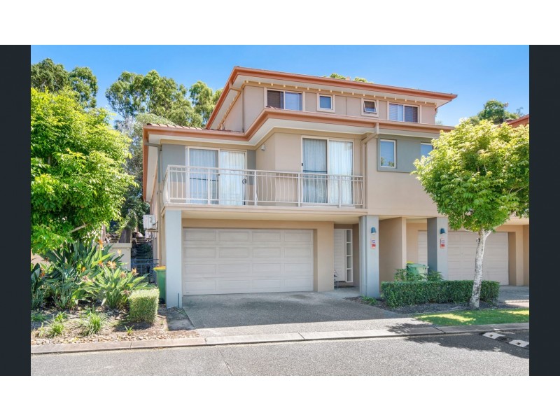 4 University Drive, Robina QLD 4226