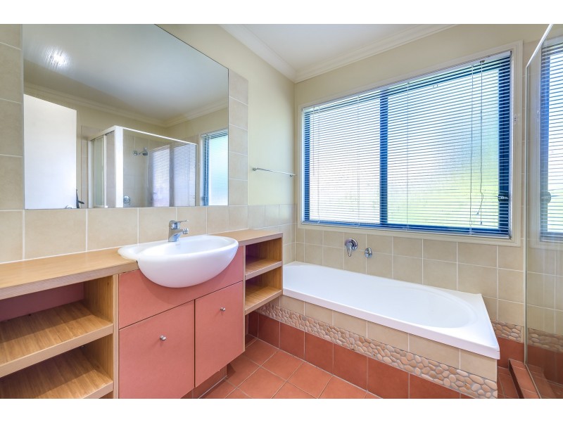 4 University Drive, Robina QLD 4226
