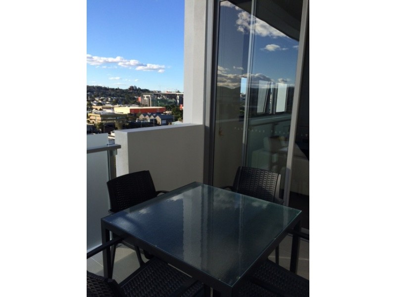 1002/35 MCDOUGALL, Milton QLD 4064