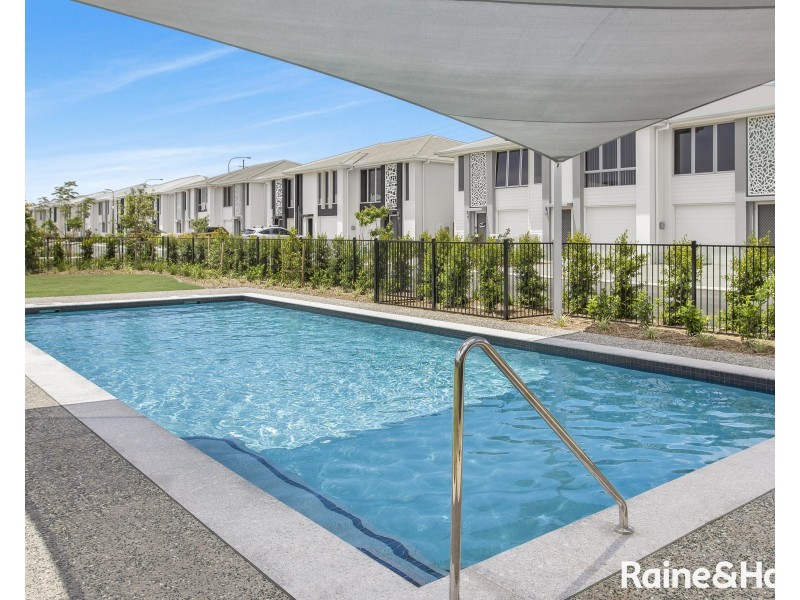 84/188 Gainsborough Drive, Pimpama QLD 4209