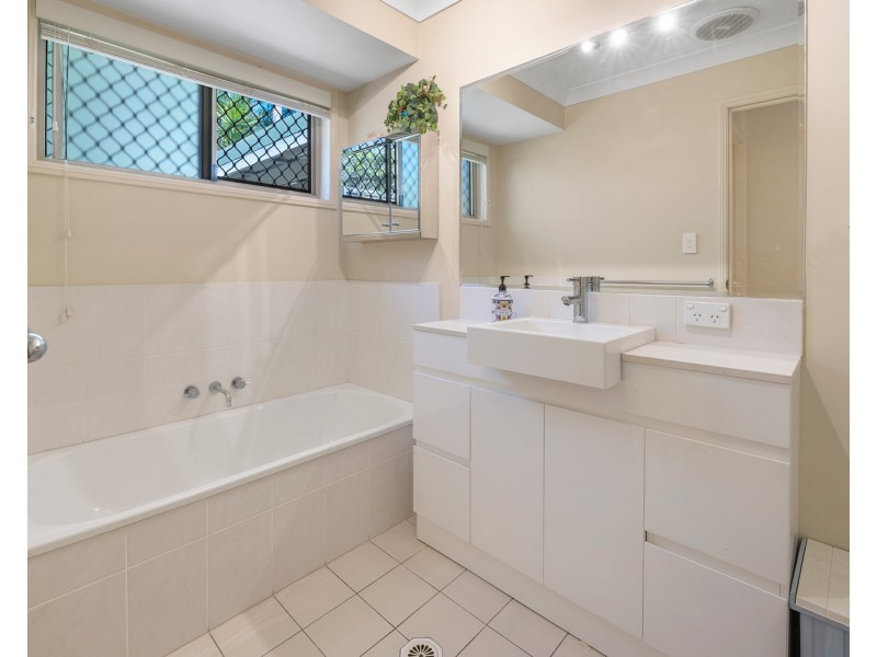 7/28-32 Golden Palms Court, Ashmore QLD 4214