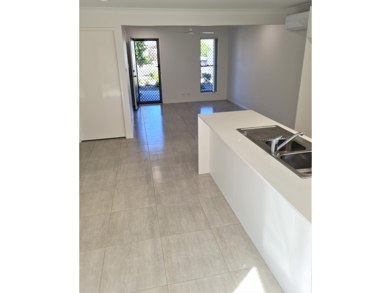 1/8 Casey Street, Caboolture South QLD 4510