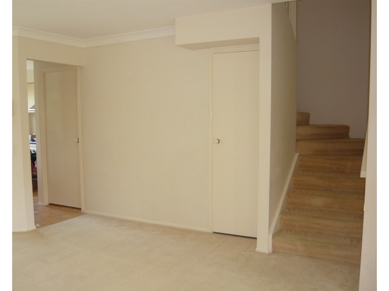 49/2 Bos Drive, Coomera QLD 4209