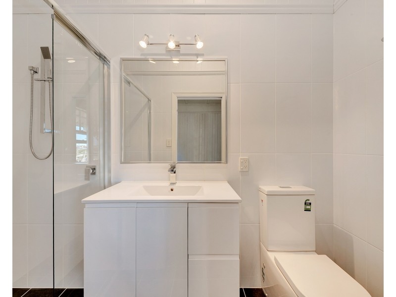 21 Bush Street, Windsor QLD 4030