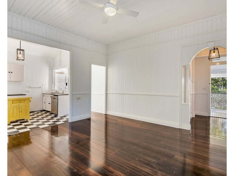 21 Bush Street, Windsor QLD 4030