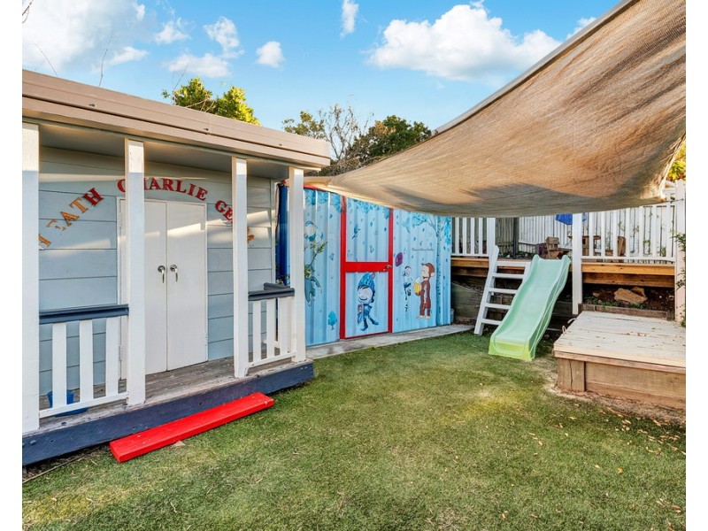 21 Bush Street, Windsor QLD 4030