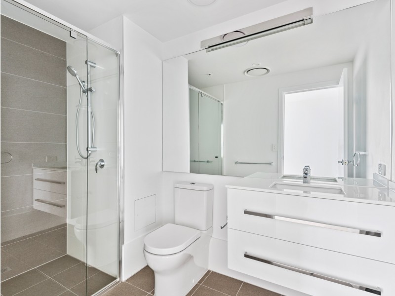 11003/300 Old Cleveland Road, Coorparoo QLD 4151