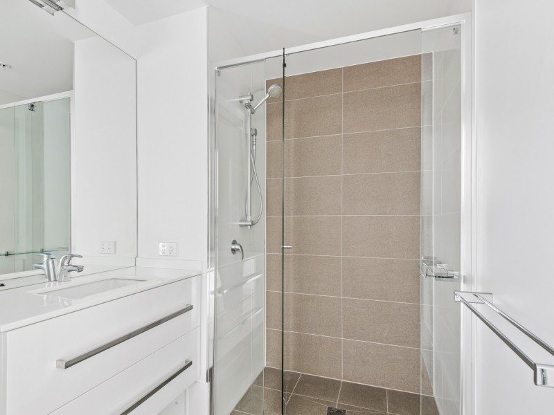 11003/300 Old Cleveland Road, Coorparoo QLD 4151