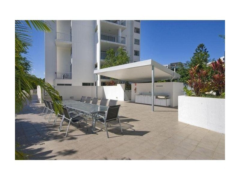 23/15 Walsh Street, Milton QLD 4064
