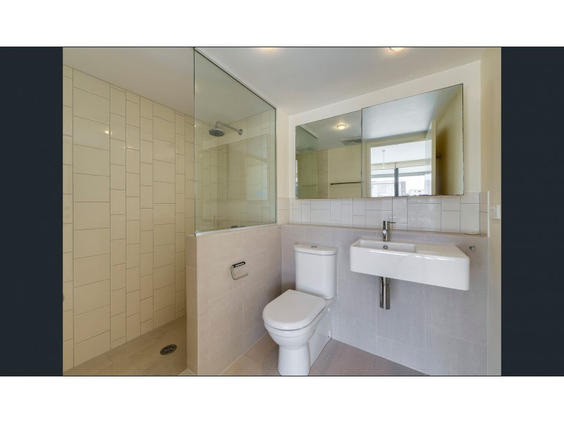 245/8 Musgrave Street, West End QLD 4810