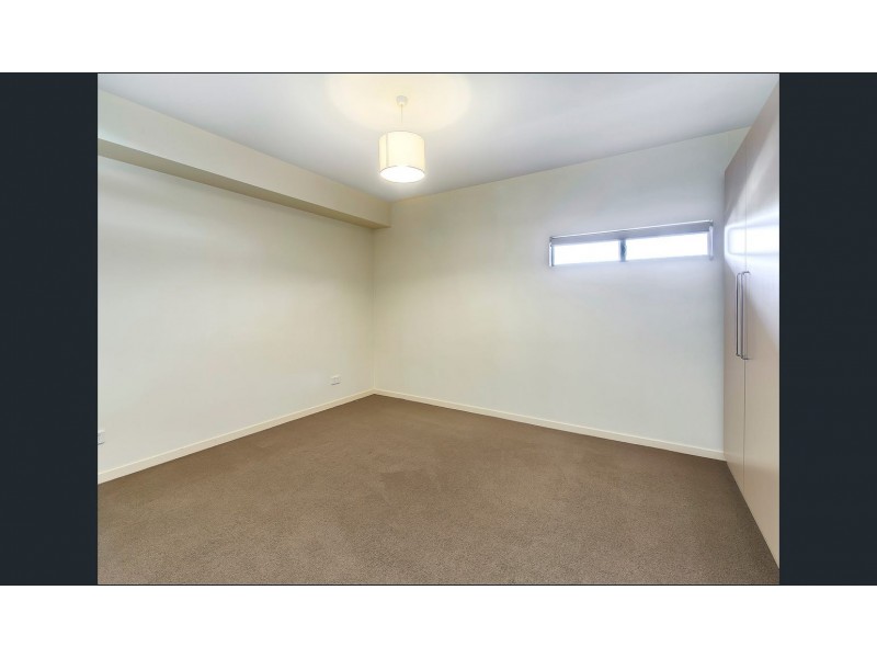 245/8 Musgrave Street, West End QLD 4810