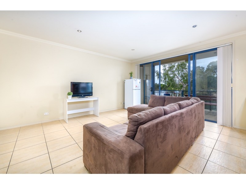 32/4 UNIVERSITY DRIVE, Robina QLD 4226