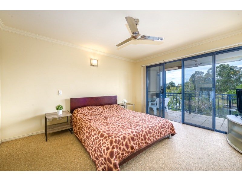 32/4 UNIVERSITY DRIVE, Robina QLD 4226