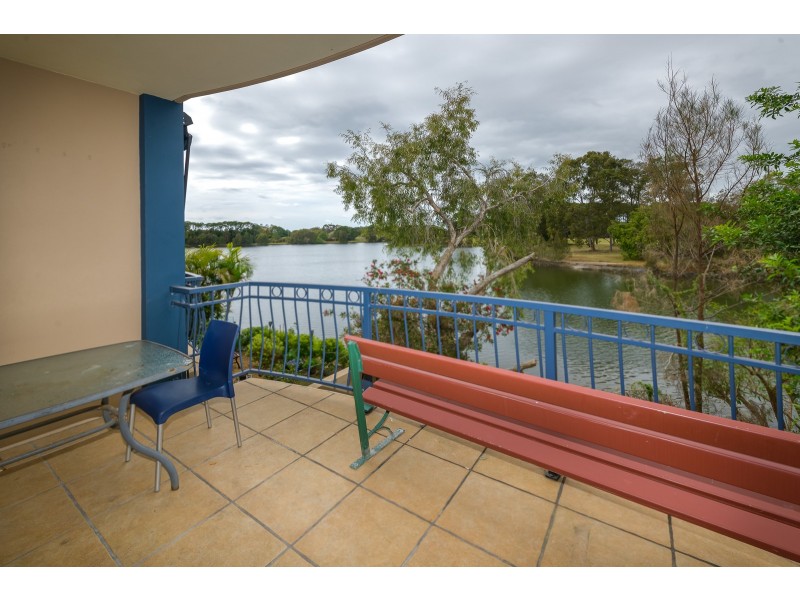 32/4 UNIVERSITY DRIVE, Robina QLD 4226