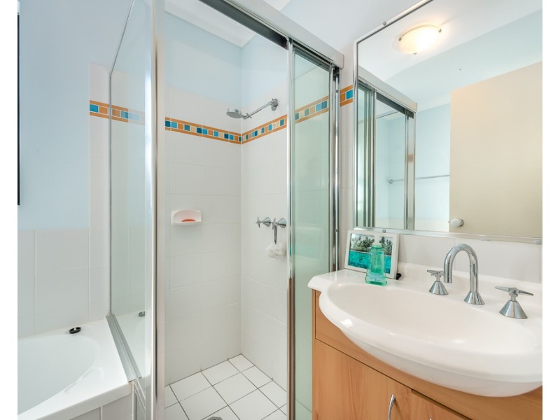 18/4 Mawarra St, Palm Beach QLD 4221