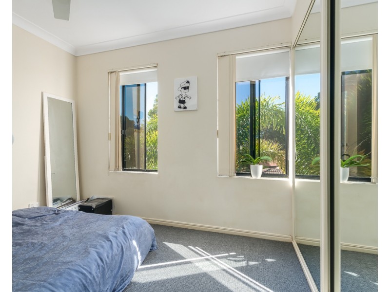 18/4 Mawarra St, Palm Beach QLD 4221