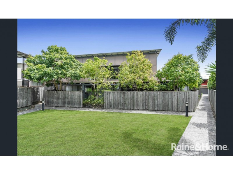 77/123 Barrack Road, Cannon Hill QLD 4170