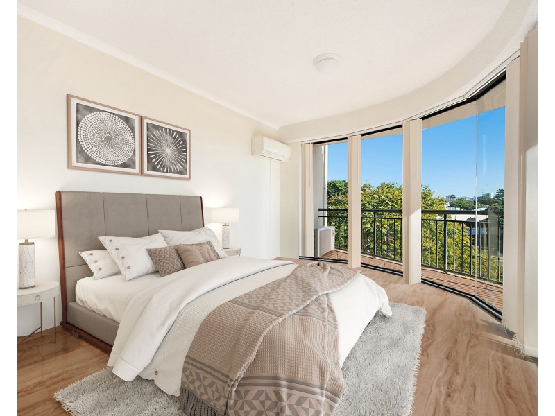 45 Harries Rd, Coorparoo QLD 4151