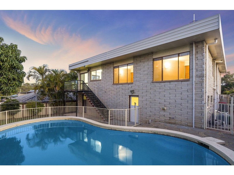 42 Portulaca Street, Macgregor QLD 4109