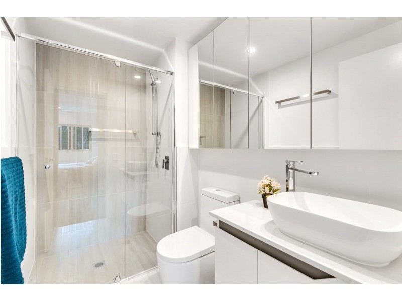 17/33 Sword Street, Woolloongabba QLD 4102