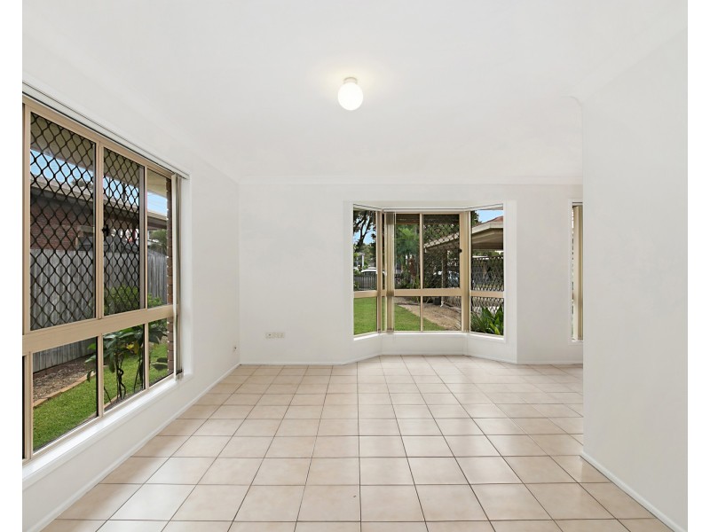 9 Thomas Street, Birkdale QLD 4159