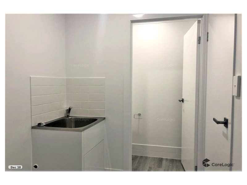 11 Irvine Place, Hillcrest QLD 4118