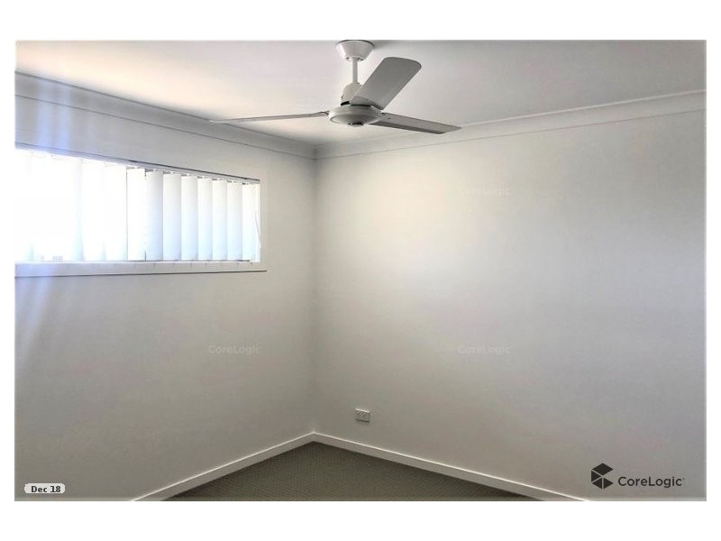 11 Irvine Place, Hillcrest QLD 4118