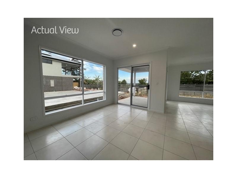 10 Comma Court, Kallangur QLD 4503