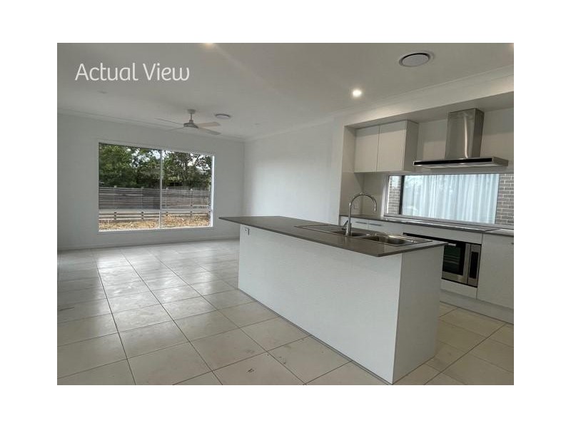 10 Comma Court, Kallangur QLD 4503