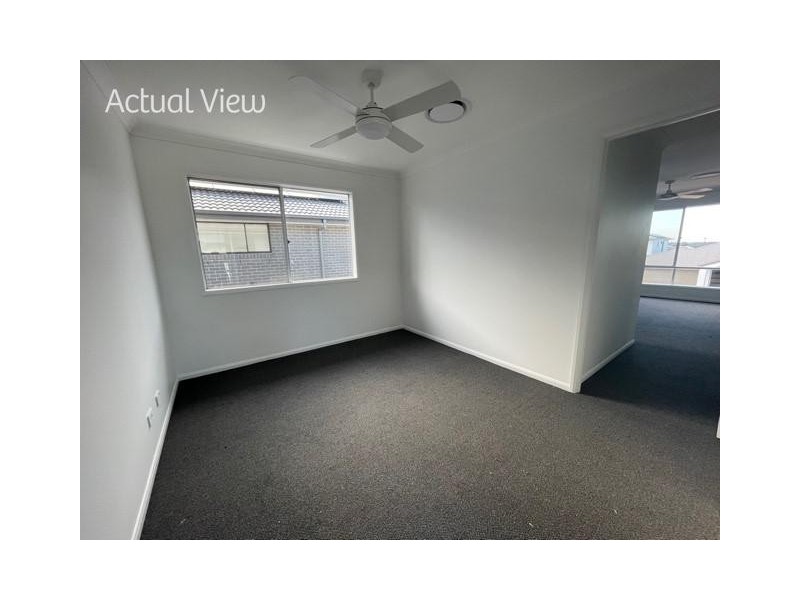 10 Comma Court, Kallangur QLD 4503