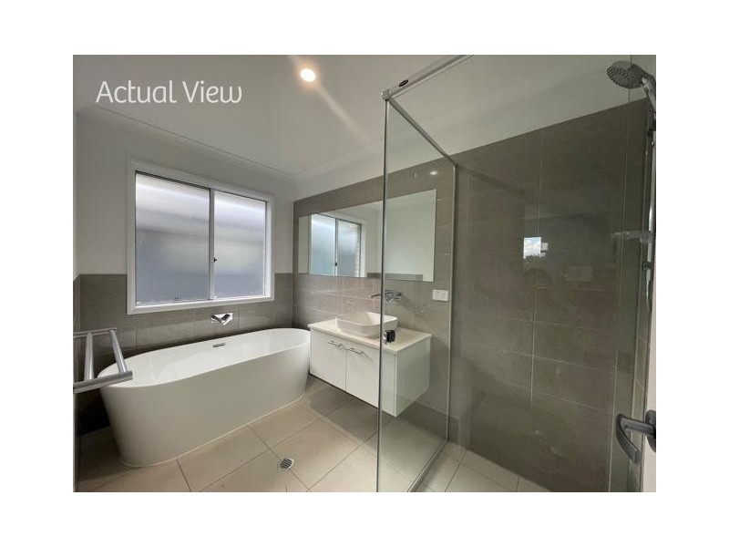10 Comma Court, Kallangur QLD 4503