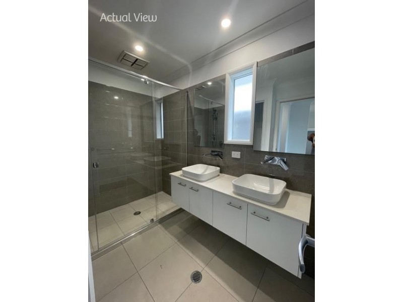 10 Comma Court, Kallangur QLD 4503