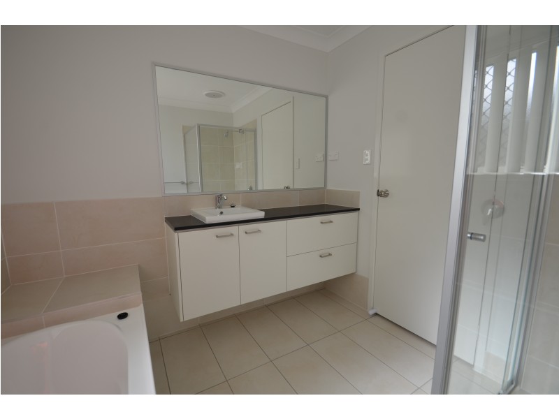 9 Claussen Street, Browns Plains QLD 4118
