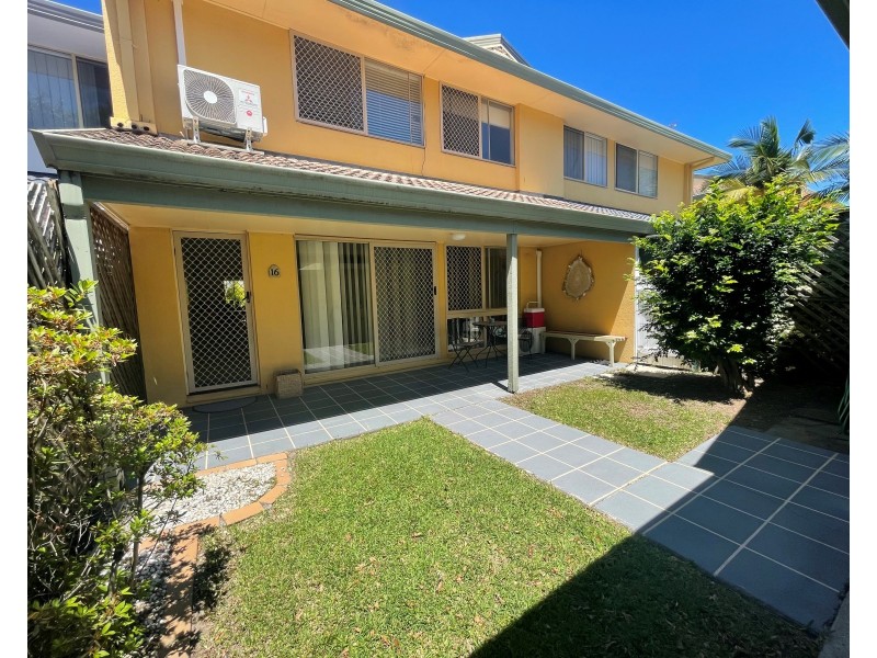 16/469 Pine Ridge Road, Runaway Bay QLD 4216