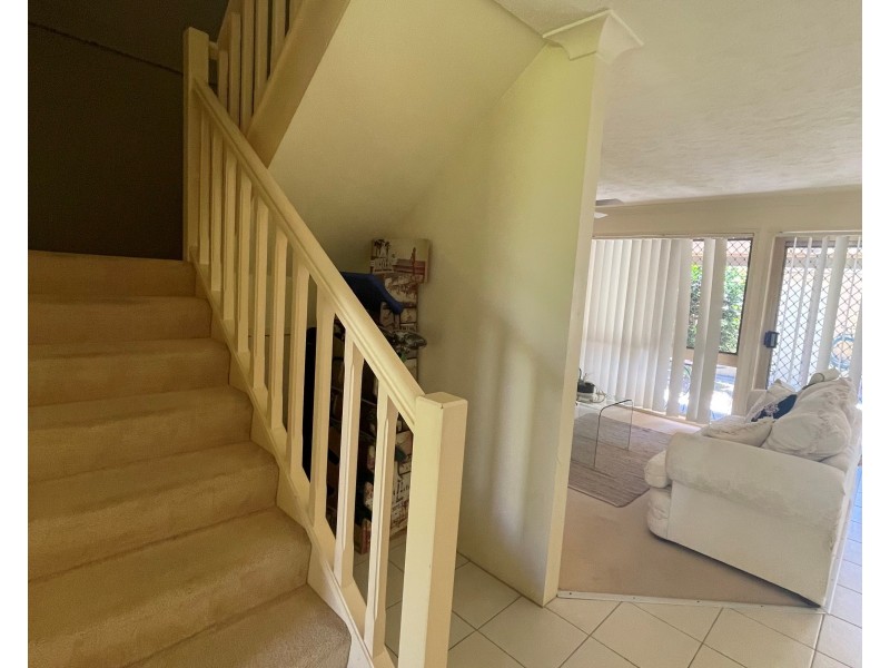 16/469 Pine Ridge Road, Runaway Bay QLD 4216