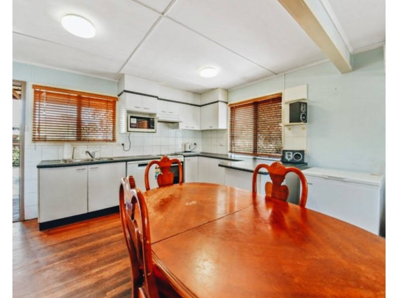 82 Stanley Street, Strathpine QLD 4500