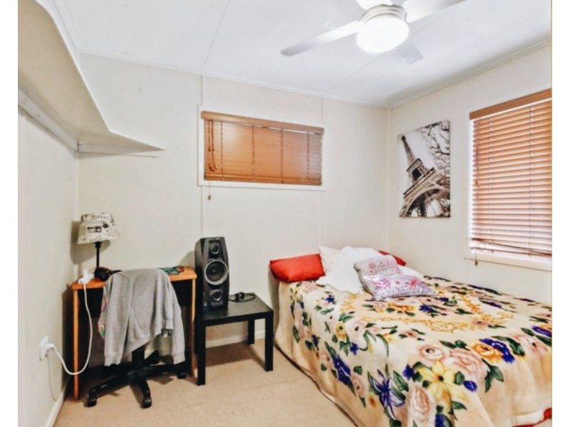 82 Stanley Street, Strathpine QLD 4500