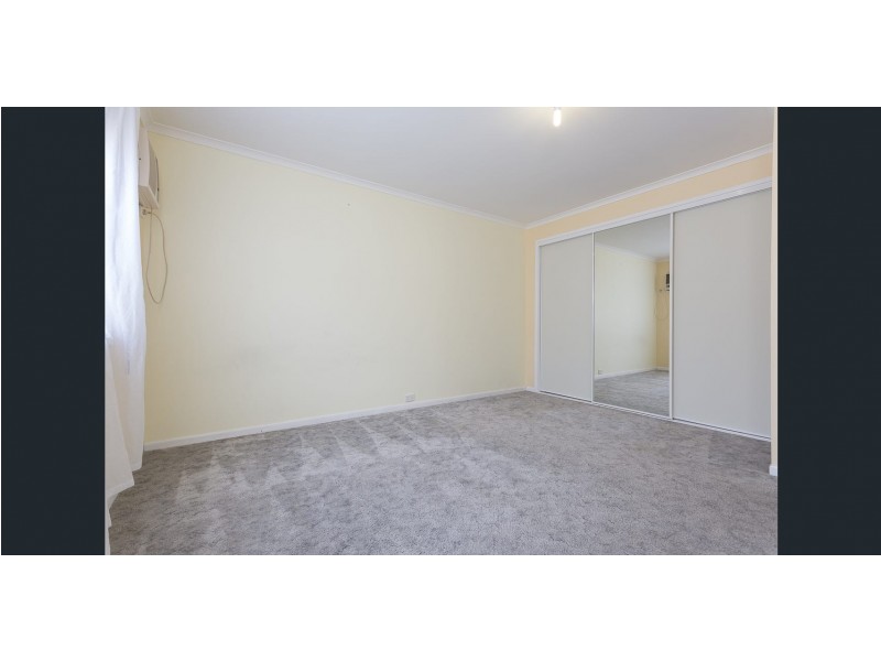 8 Tabari Place, Eagleby QLD 4207