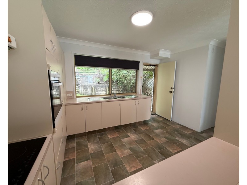 47/469 Pine Ridge Road, Runaway Bay QLD 4216