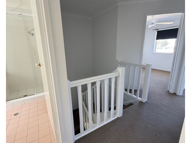 47/469 Pine Ridge Road, Runaway Bay QLD 4216