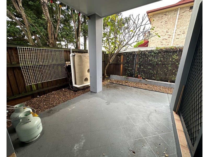 1/28 Blake Street, Southport QLD 4215