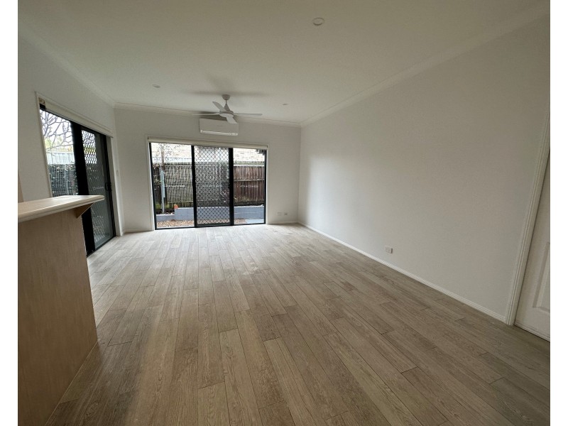 1/28 Blake Street, Southport QLD 4215