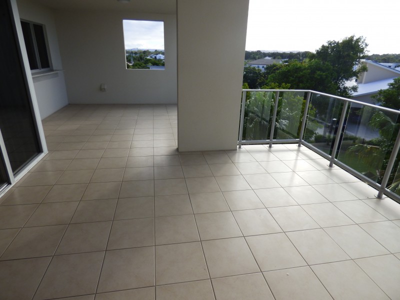 76/7 Grand Parade, Kawana Island QLD 4575