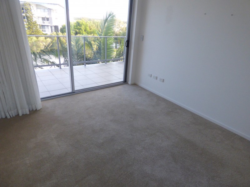 76/7 Grand Parade, Kawana Island QLD 4575