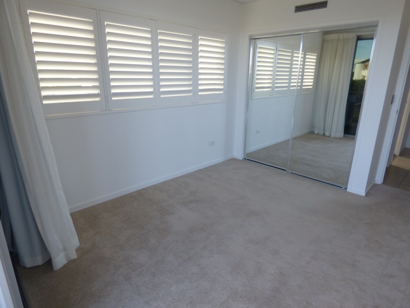76/7 Grand Parade, Kawana Island QLD 4575