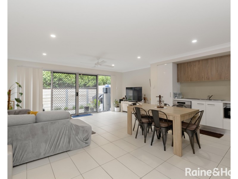 28/188 Gainsborough Drive, Pimpama QLD 4209