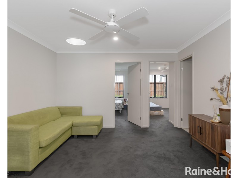 28/188 Gainsborough Drive, Pimpama QLD 4209